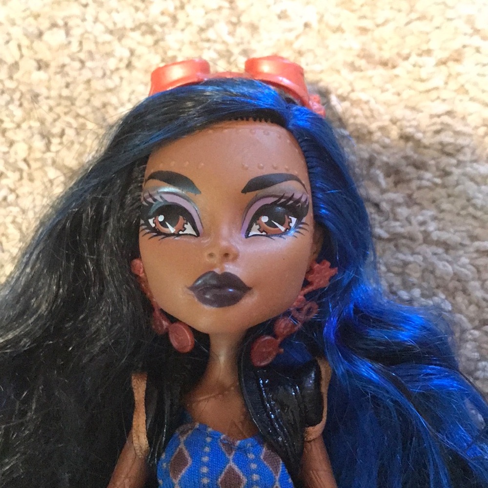 Monster high doll- Robecca Steam